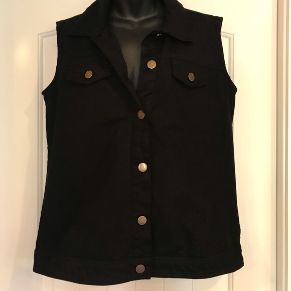 🕶Black Denim vest with lace detail on back - Picture 11 of 13